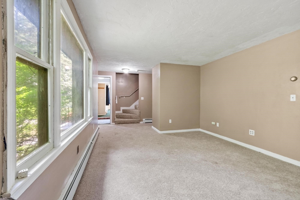 196 Hayden Rd # 196 Property Photo 3