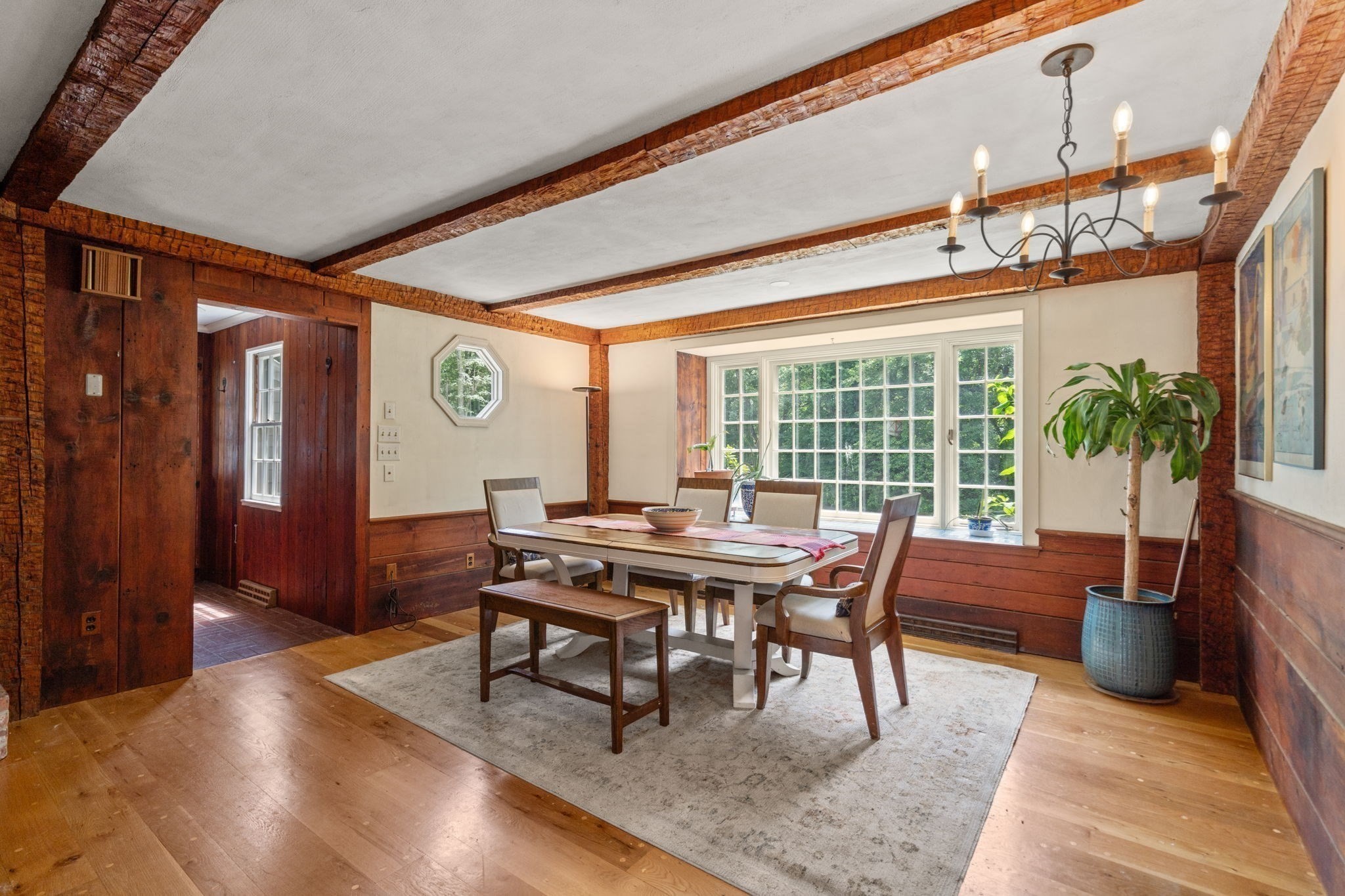 575 West Street Property Photo 3