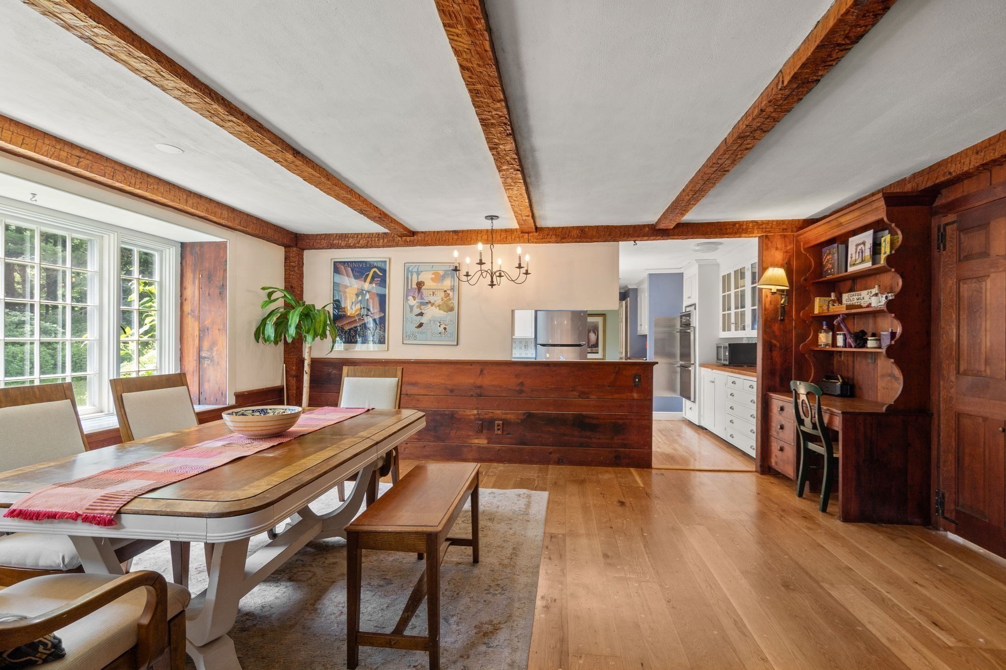 575 West Street Property Photo 4