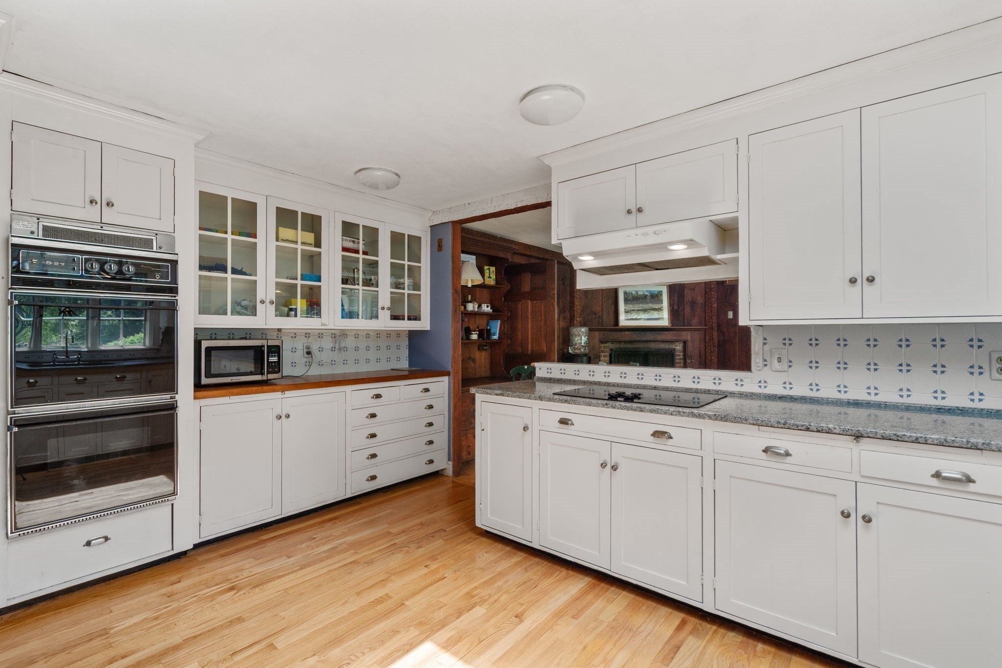 575 West Street Property Photo 7