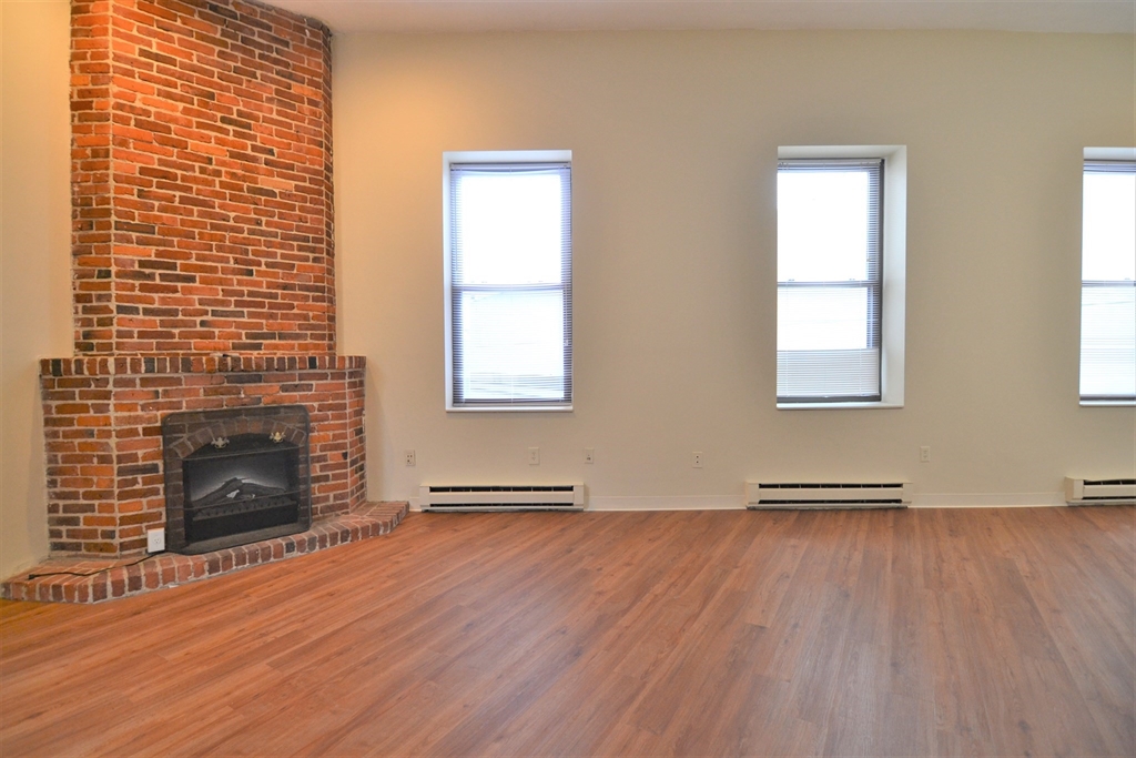 67 St. Germain # 14 Property Photo 2
