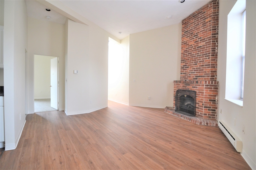 67 St. Germain # 14 Property Photo 4
