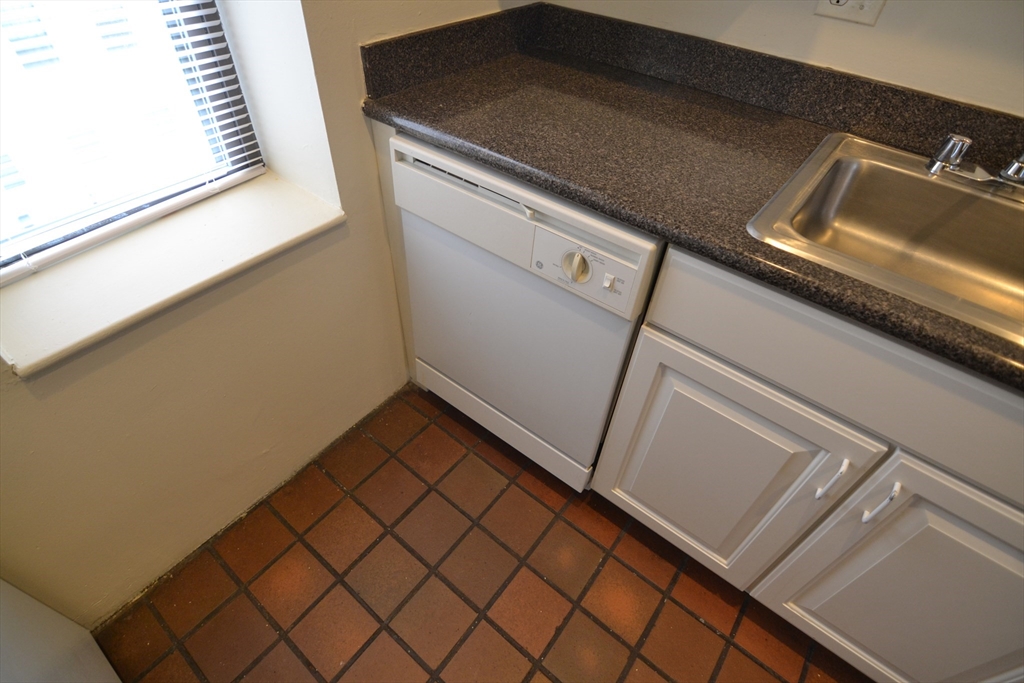67 St. Germain # 14 Property Photo 10