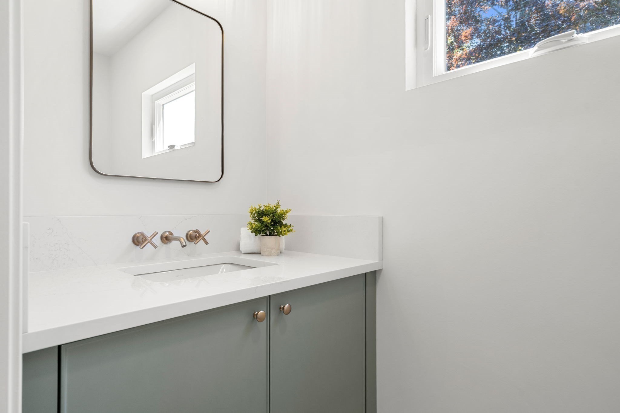 68 Barnard Avenue Property Photo 10