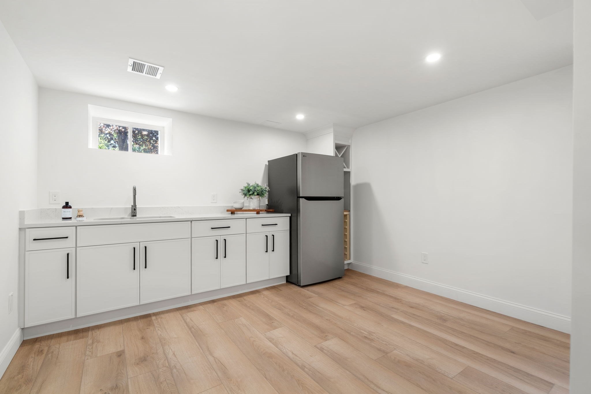 68 Barnard Avenue Property Photo 31
