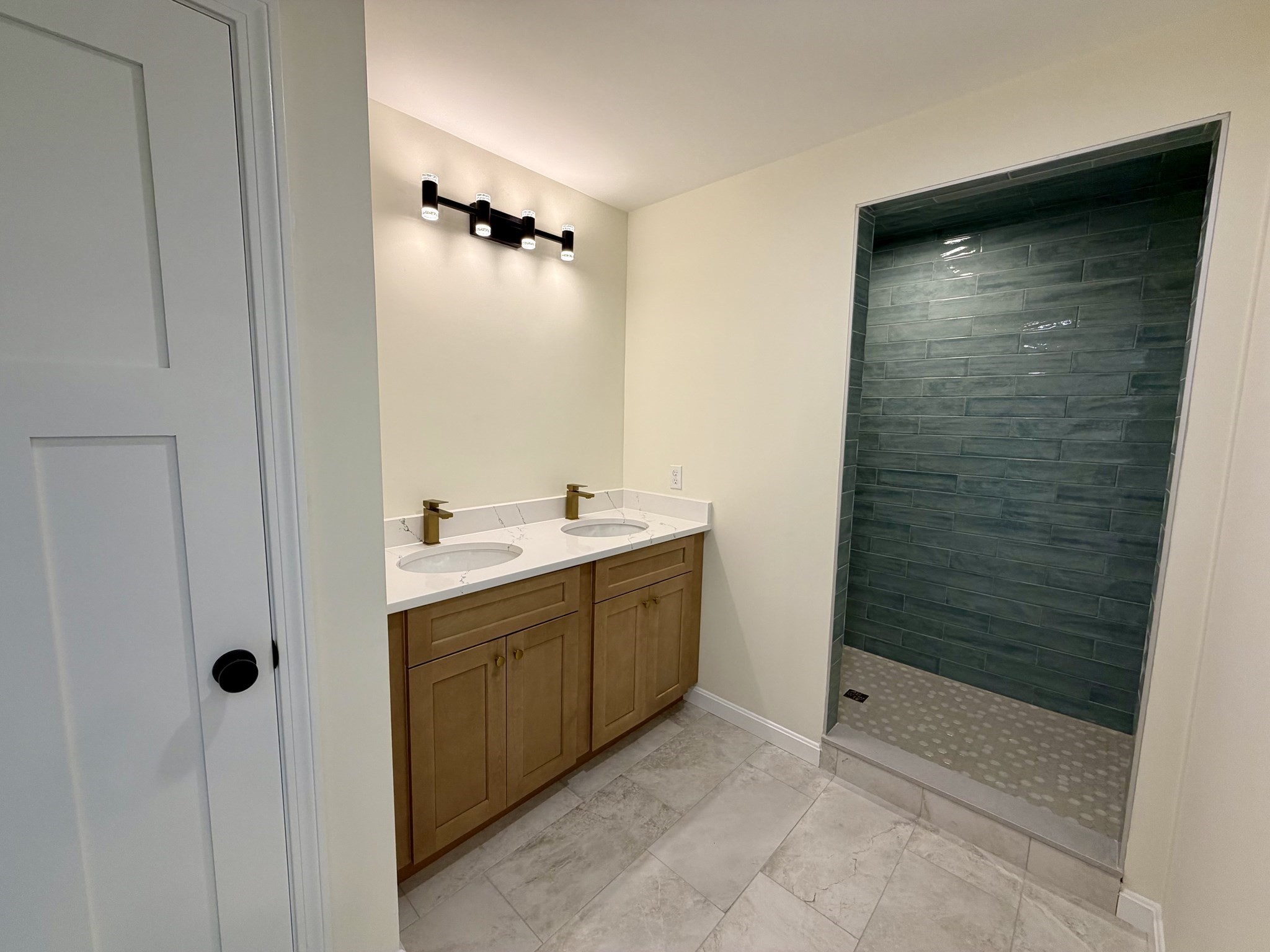 20 Highland Ave Property Photo 16