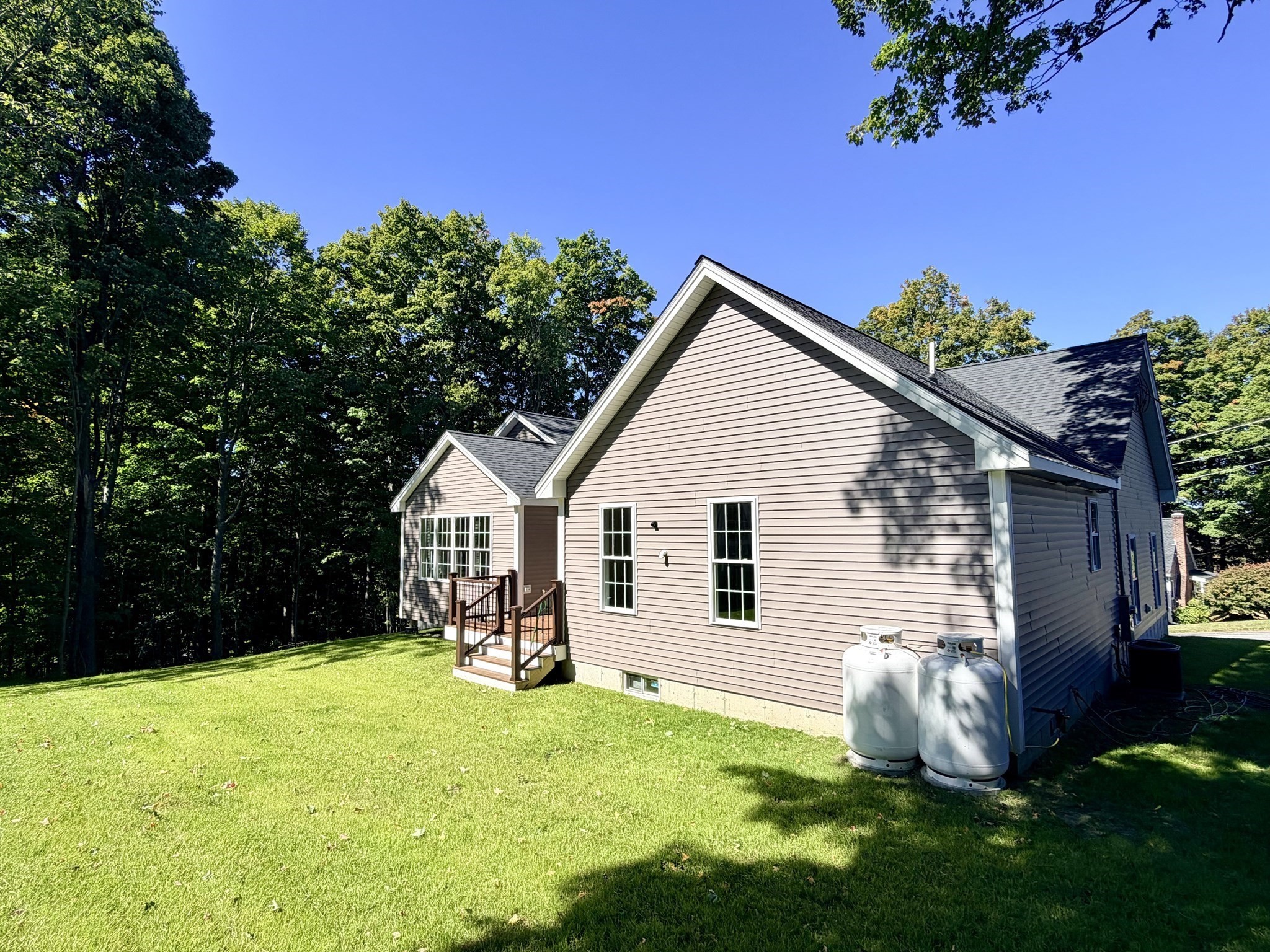 20 Highland Ave Property Photo 30