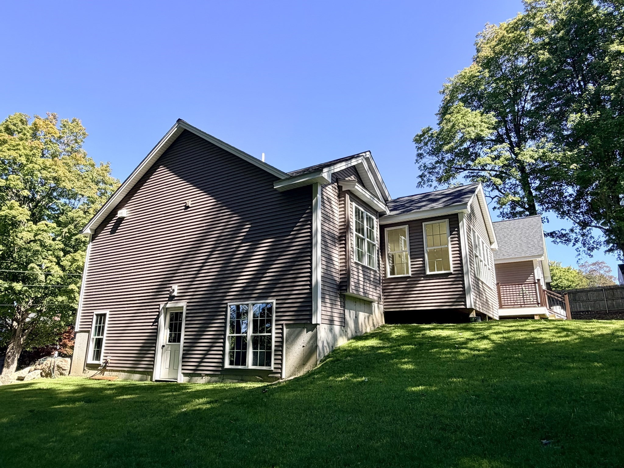 20 Highland Ave Property Photo 33