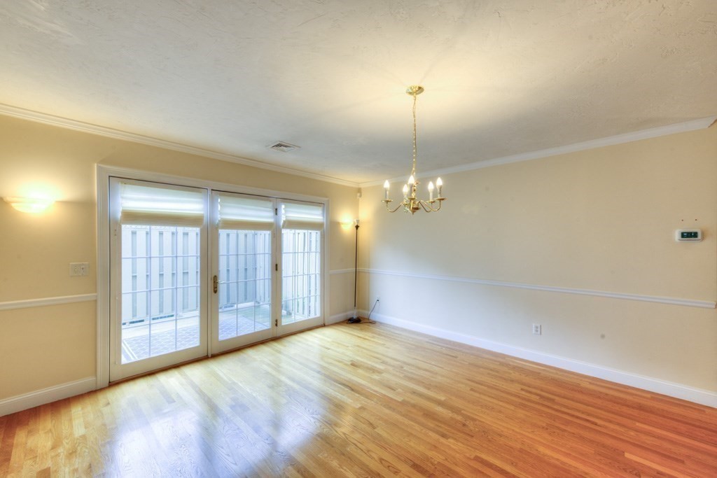20 Northgate # 14 Property Photo 11