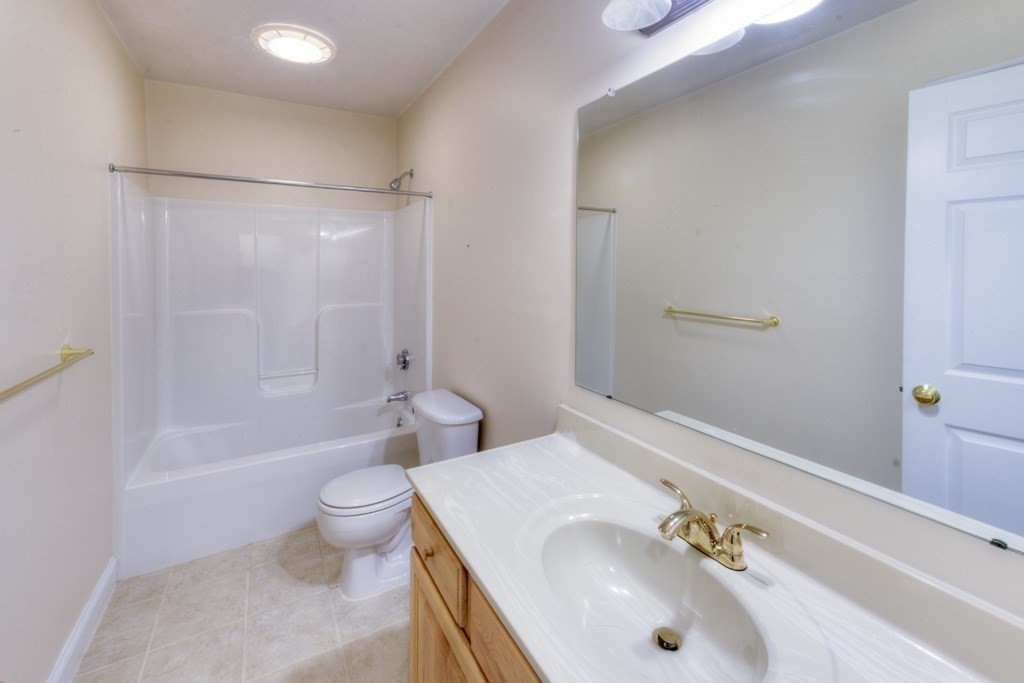 20 Northgate # 14 Property Photo 26