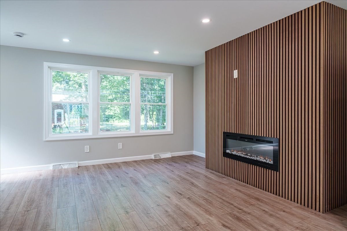 23 Taunton St Property Photo 5