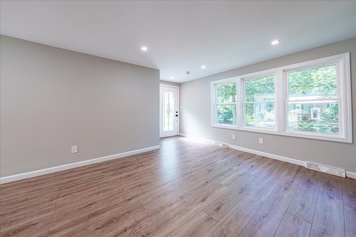23 Taunton St Property Photo 6