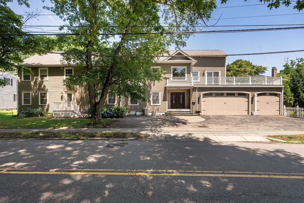 107 Rowe Street Property Photo 2