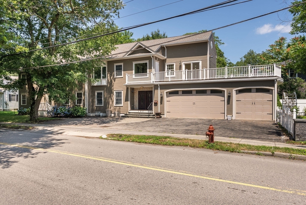 107 Rowe Street Property Photo 3