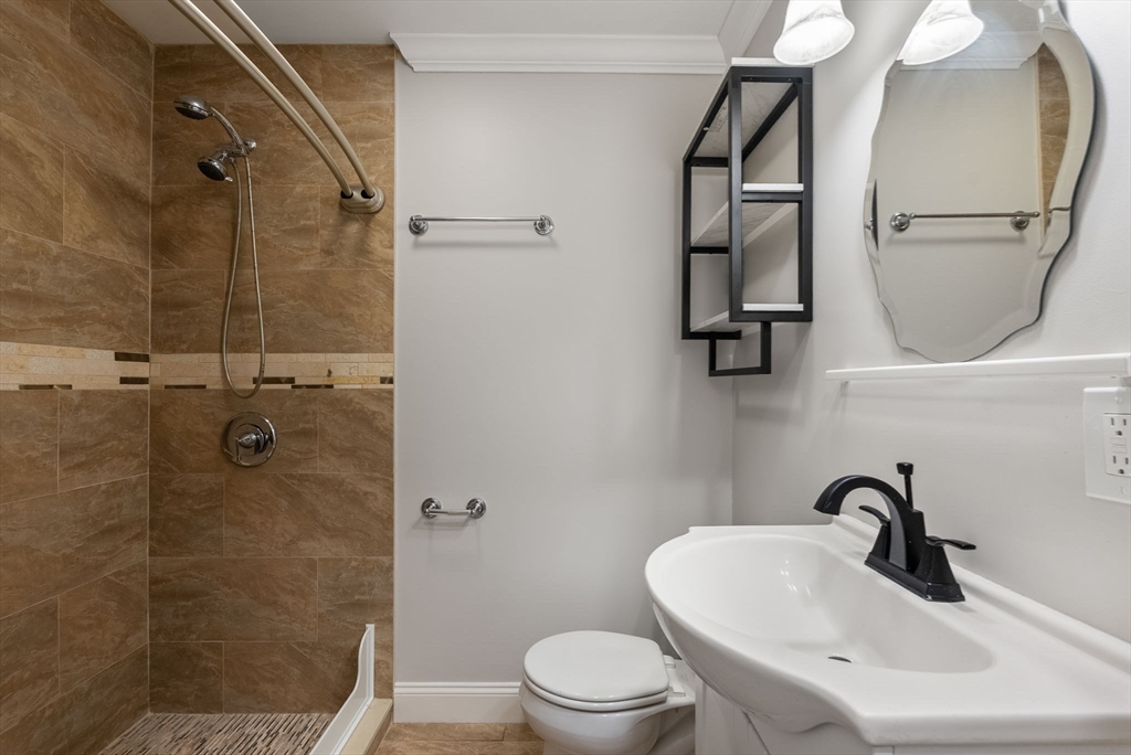 107 Rowe Street Property Photo 18