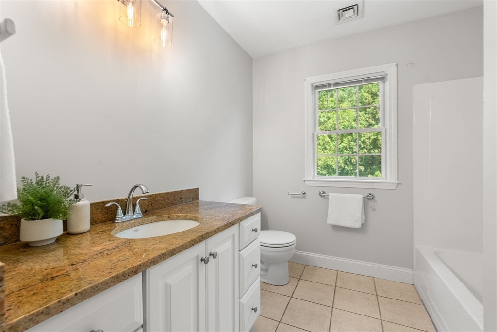 107 Rowe Street Property Photo 24