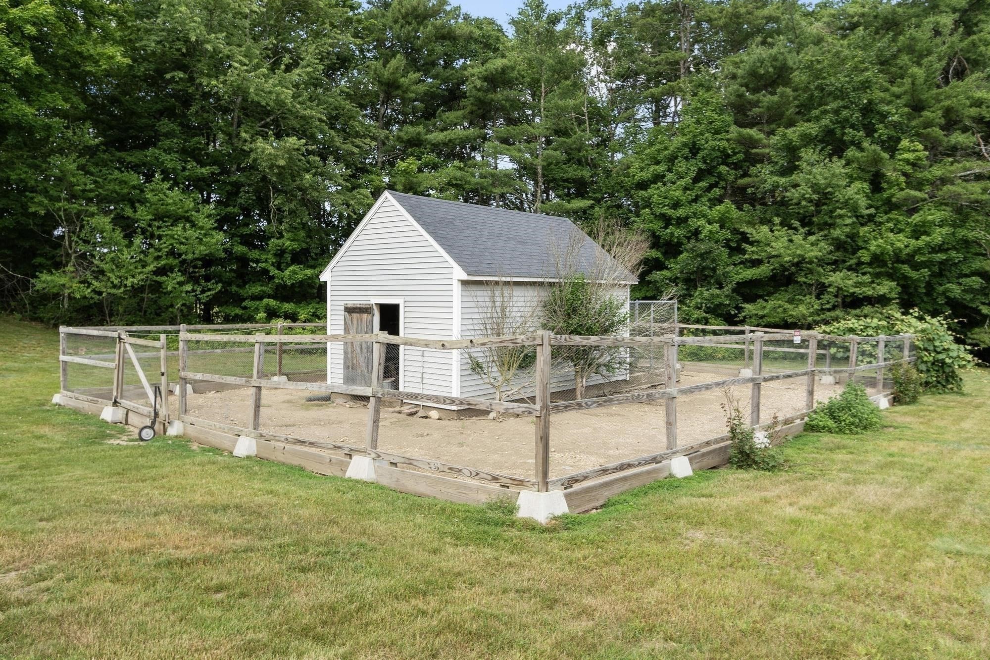 69 Winchendon Rd Property Photo 37