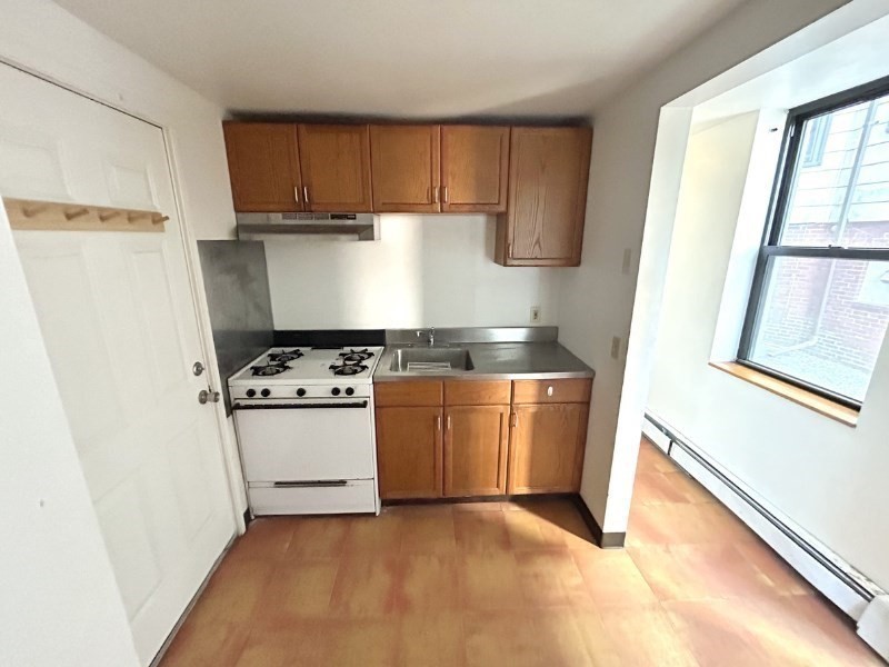 22 University Road # 1b Property Photo 2