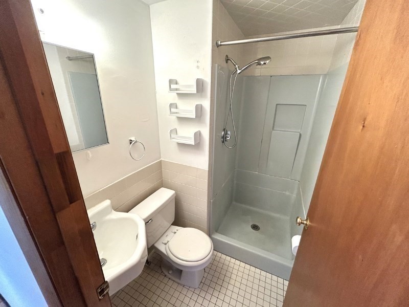 22 University Road # 1b Property Photo 13