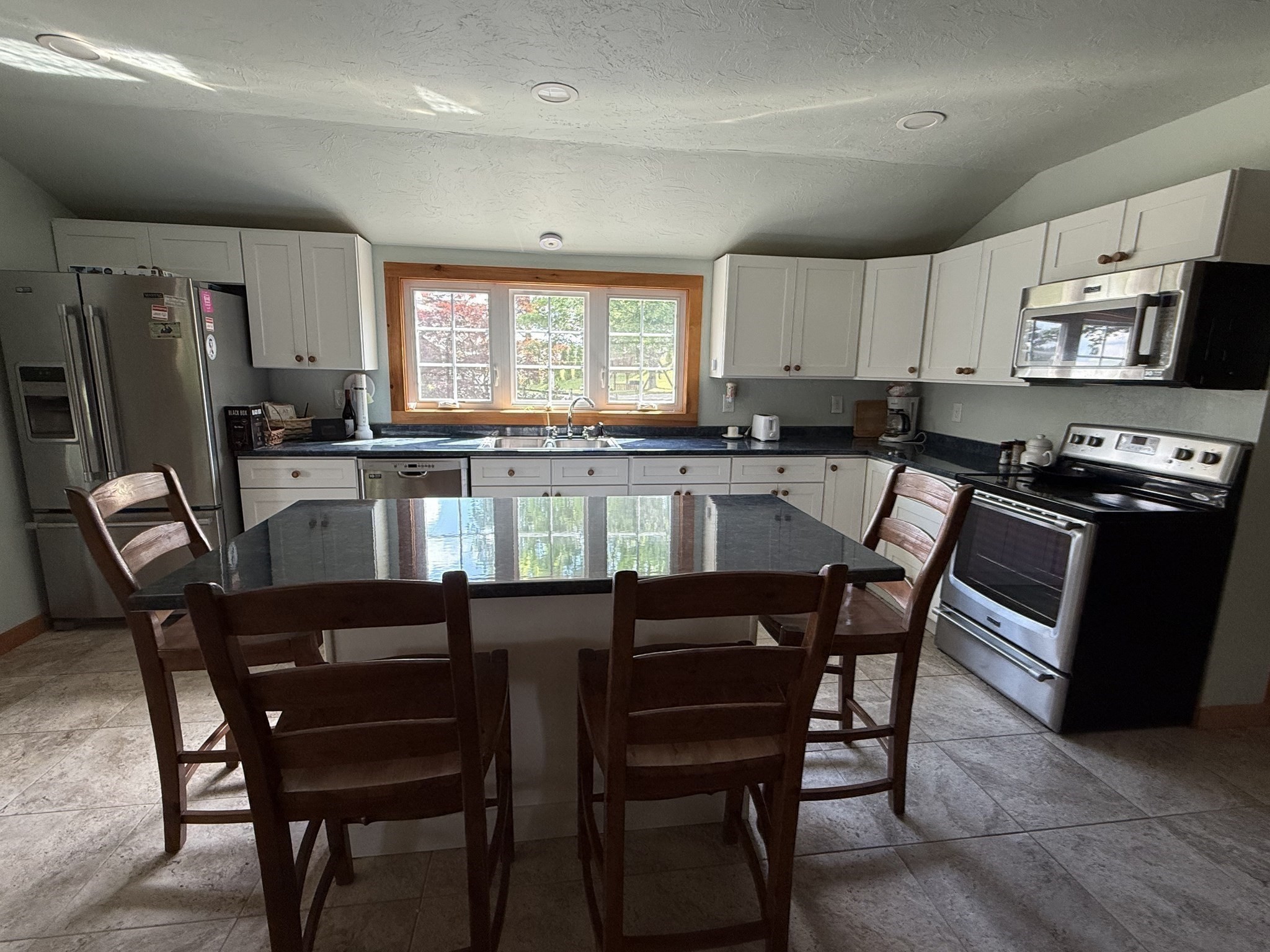 77 Chickering Rd Property Photo 30
