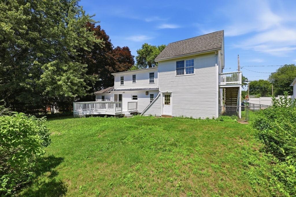 56 Lincoln Ave Property Photo 3