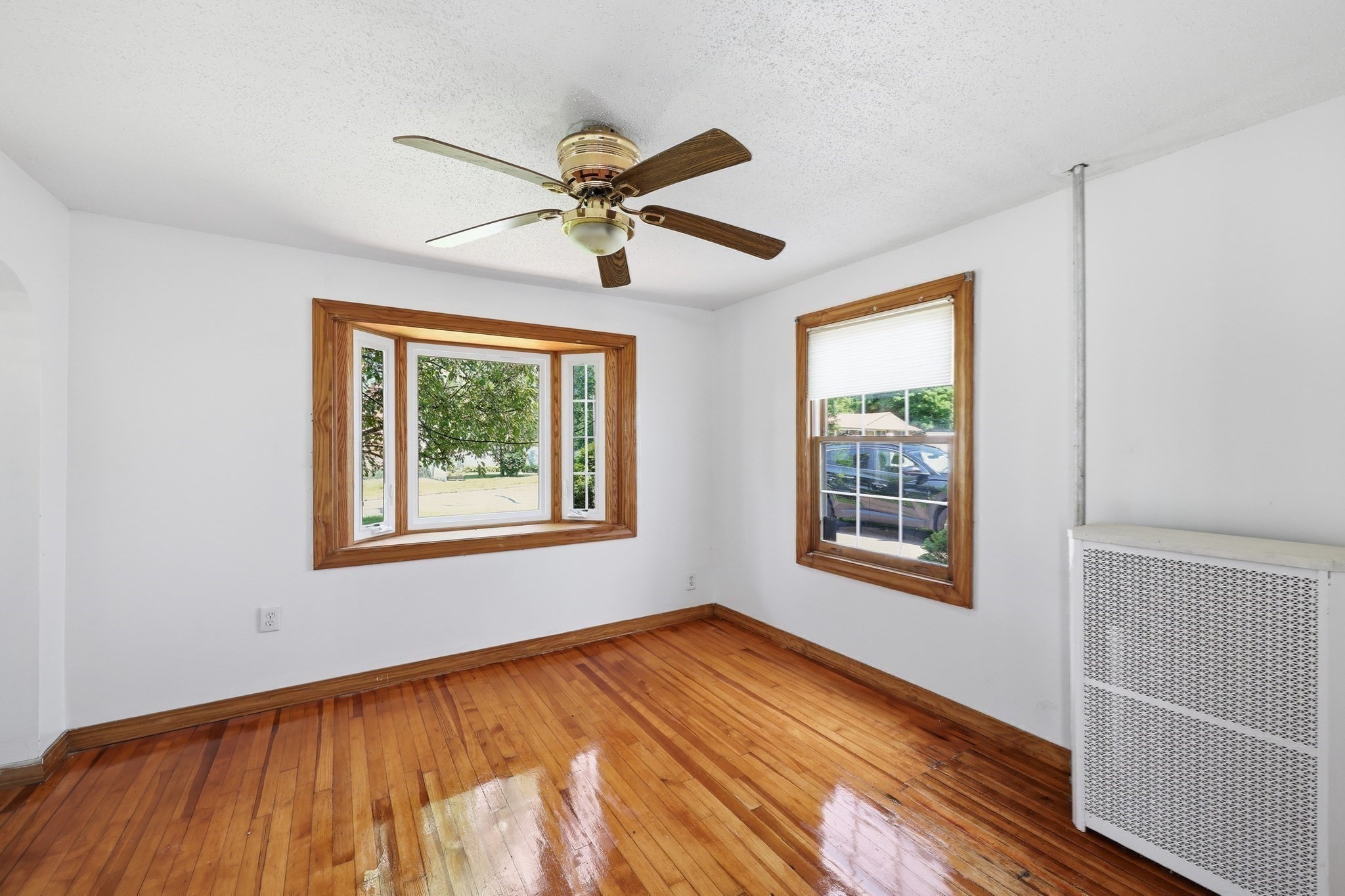 56 Lincoln Ave Property Photo 13