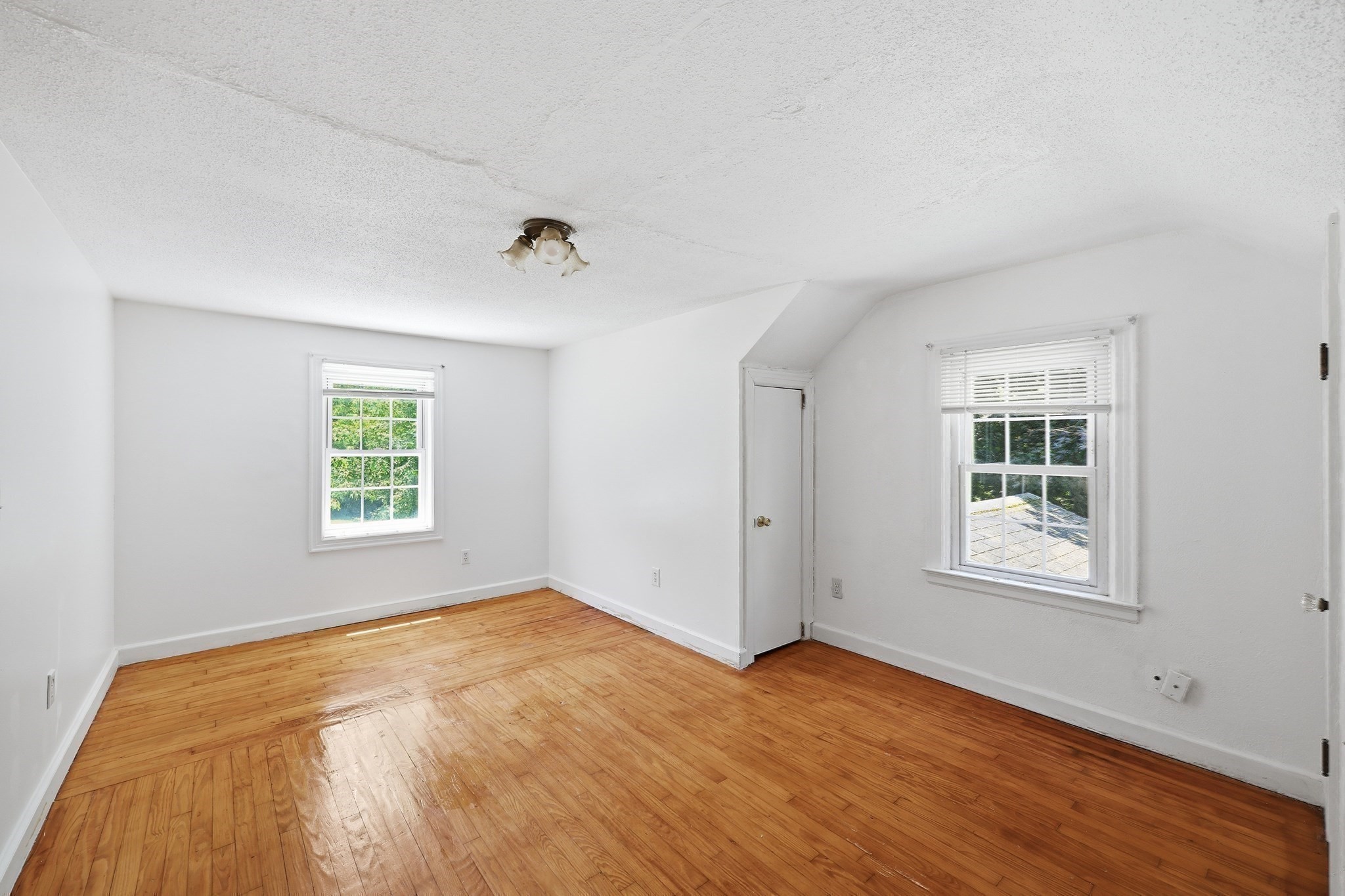 56 Lincoln Ave Property Photo 26