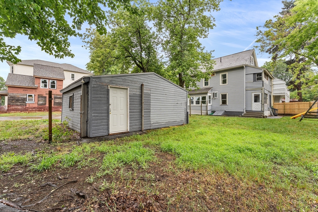 2 Hacker Ct Property Photo 27