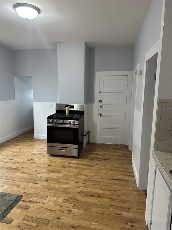 98 Irving # 3 Property Photo 6