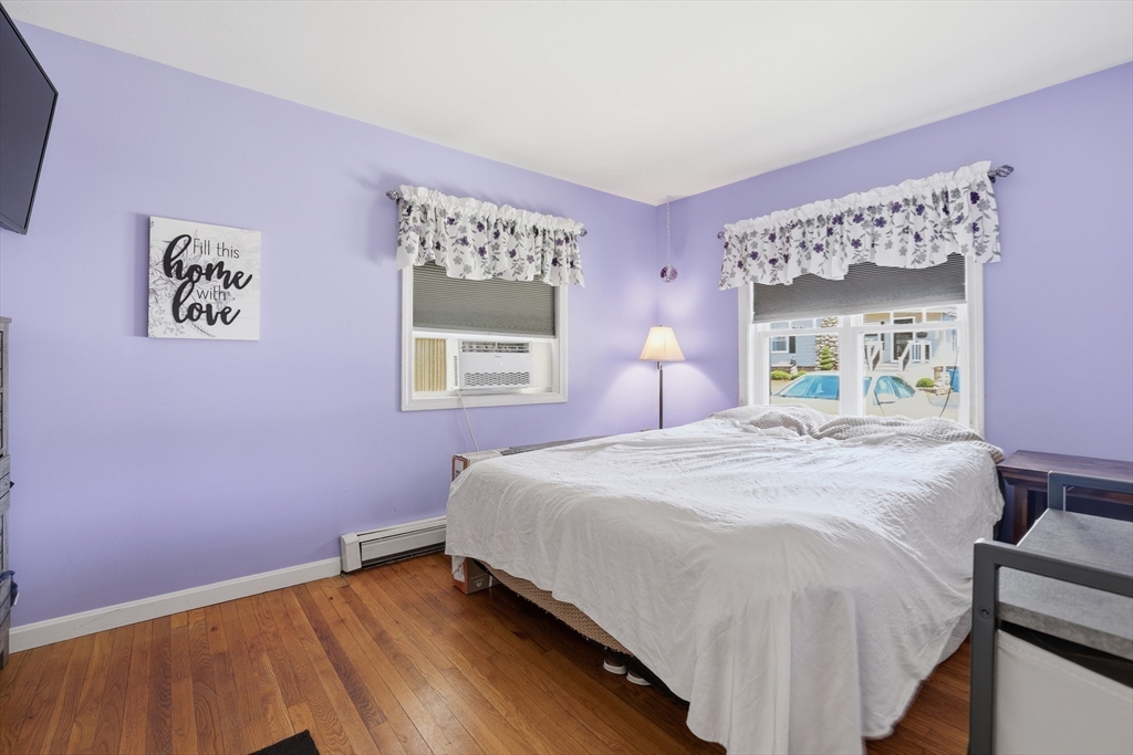 90 Loring Ave Property Photo 10