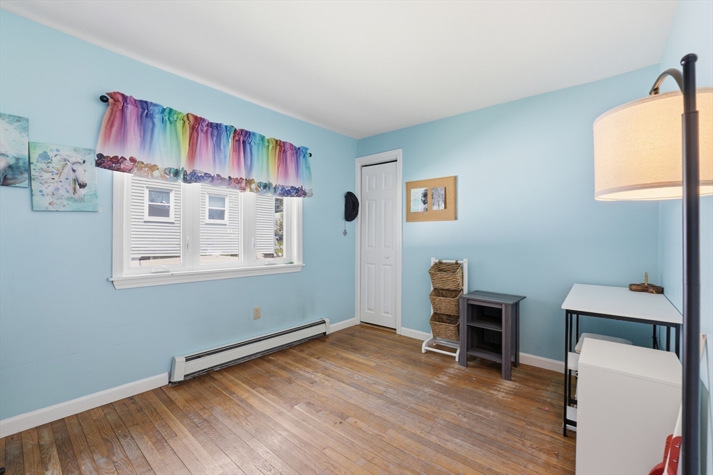 90 Loring Ave Property Photo 14