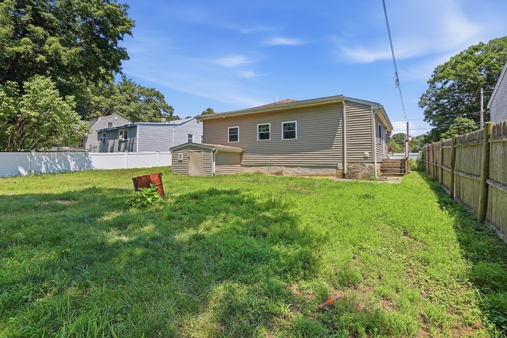 90 Loring Ave Property Photo 23