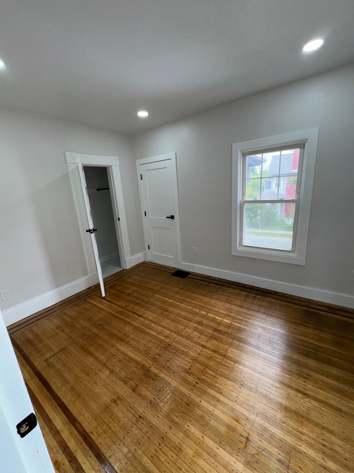 86 Amherst St Property Photo 26