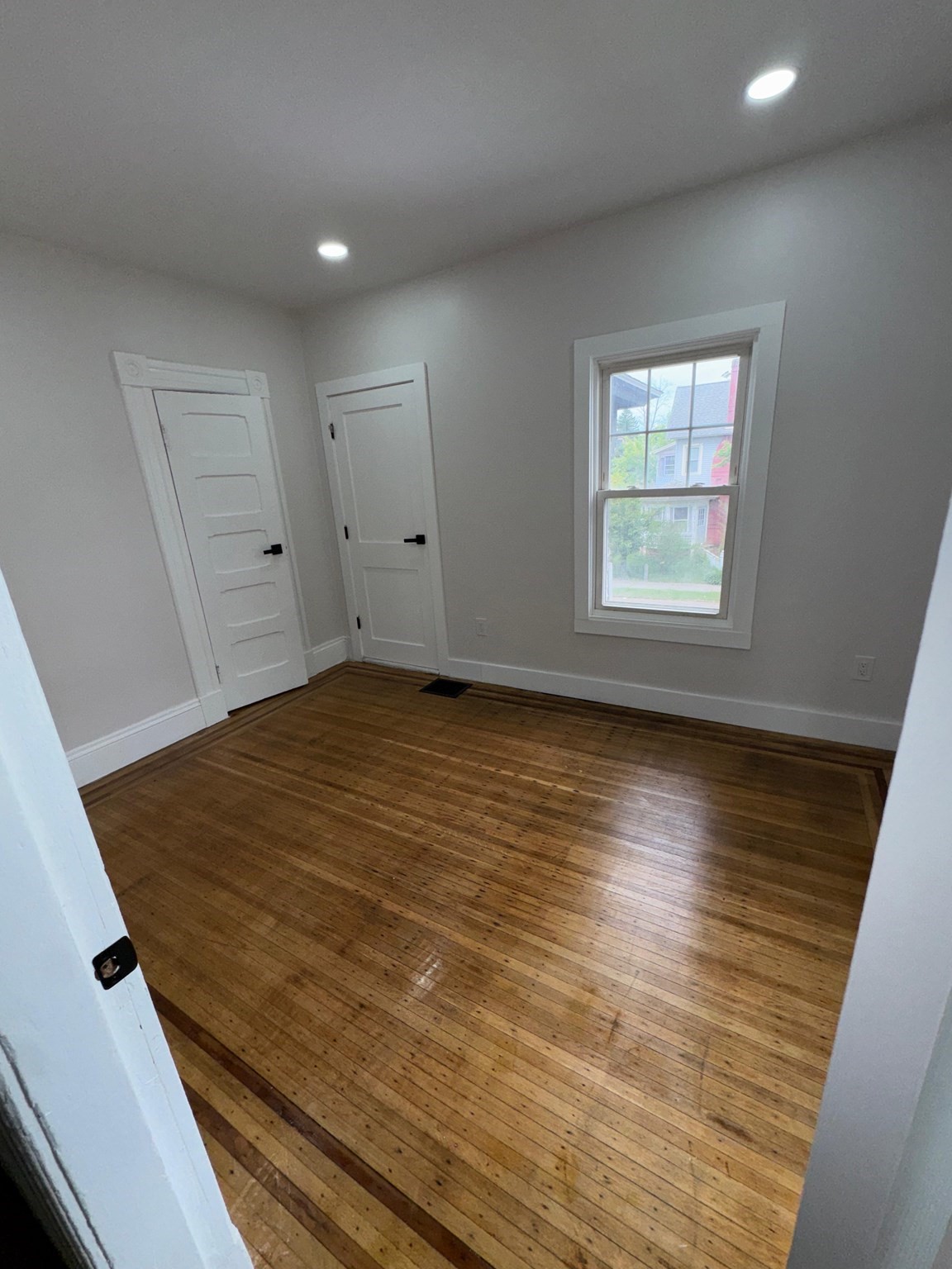 86 Amherst St Property Photo 36