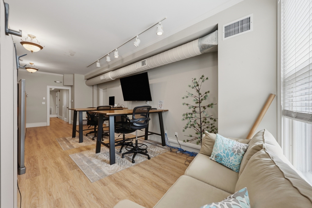 39 State St # 5 Property Photo 6