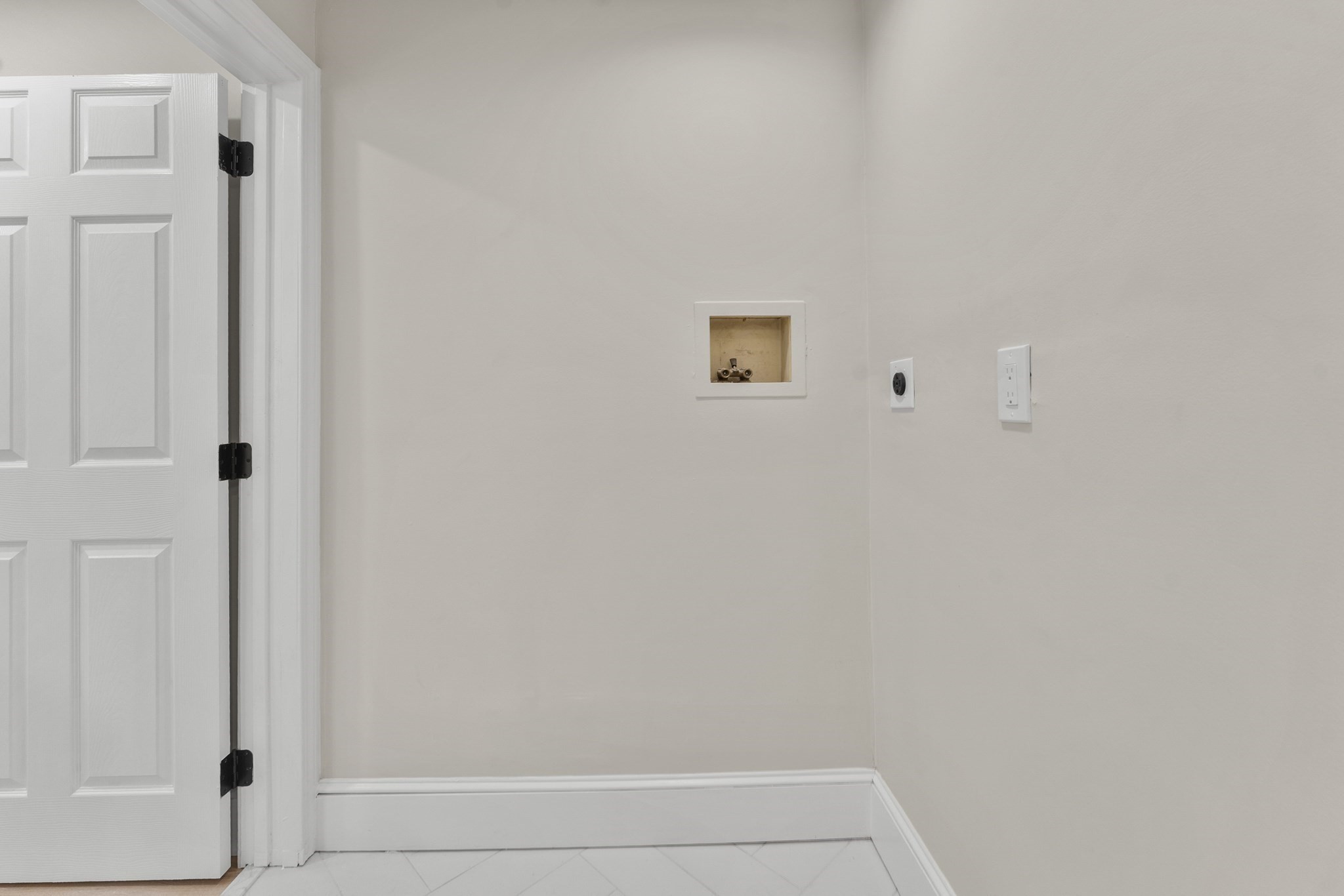 52 Clifford St Property Photo 26