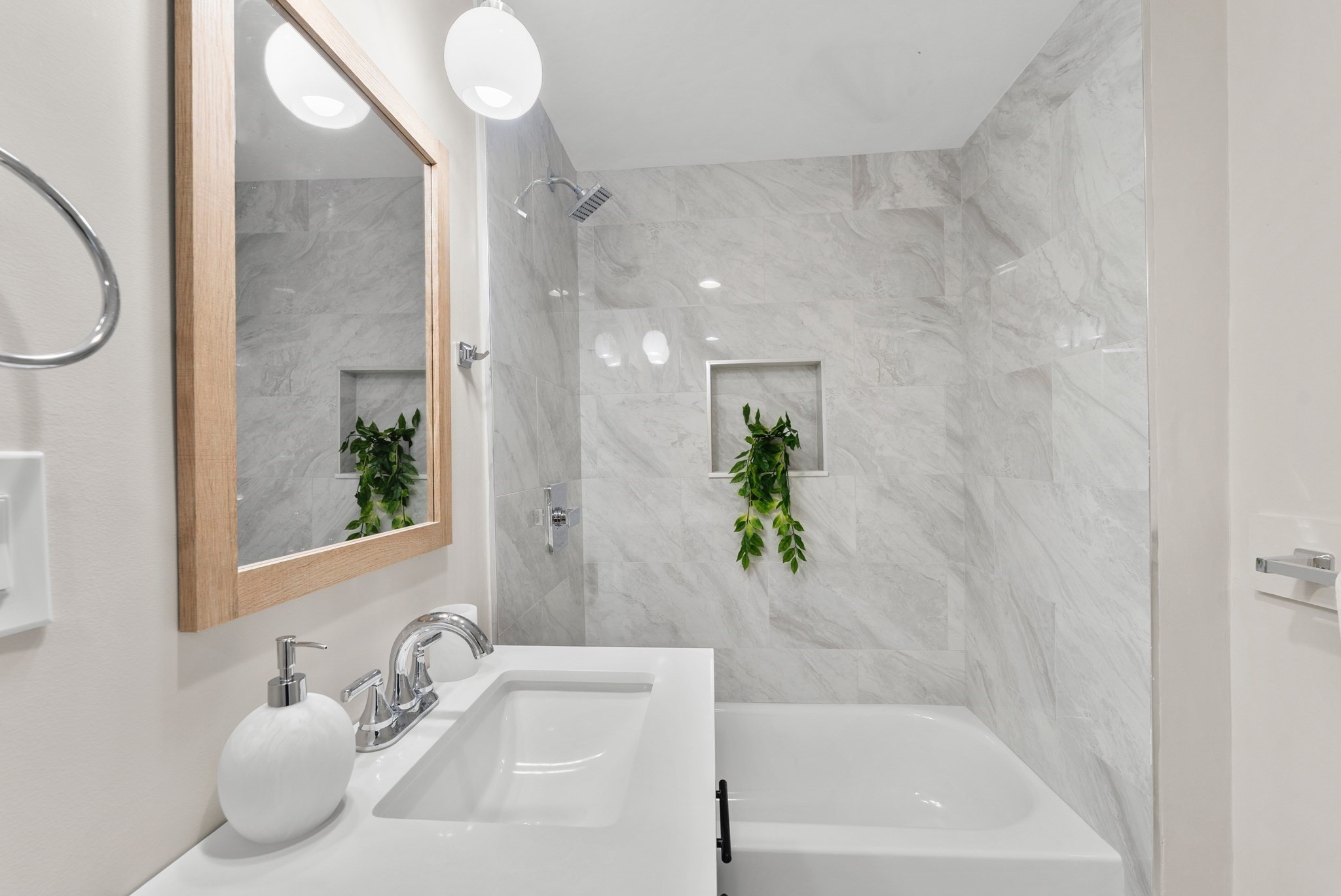 52 Clifford St Property Photo 30