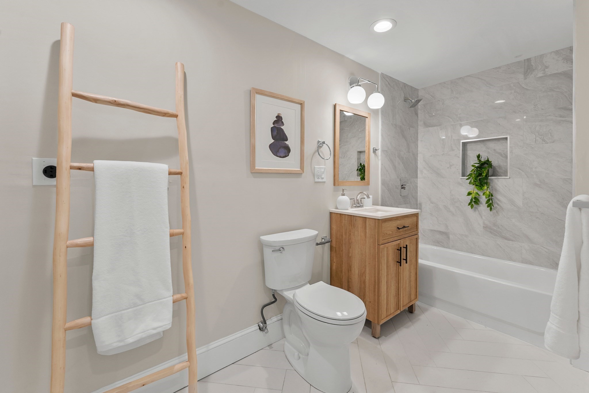 52 Clifford St Property Photo 31