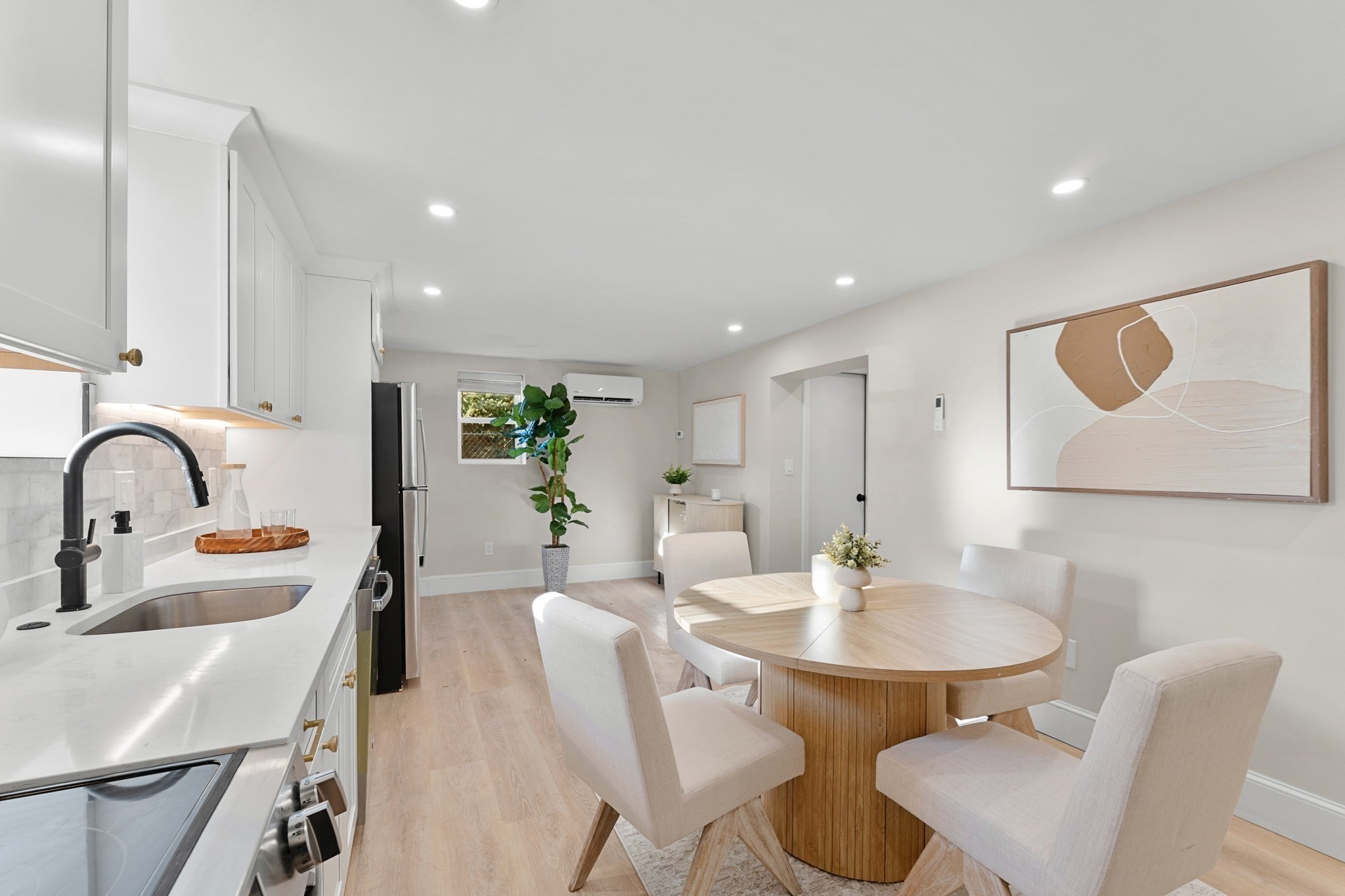 52 Clifford St Property Photo 35