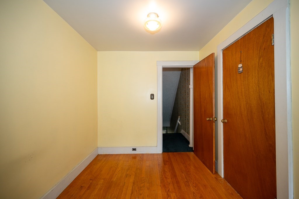 22 Comins Rd Property Photo 10