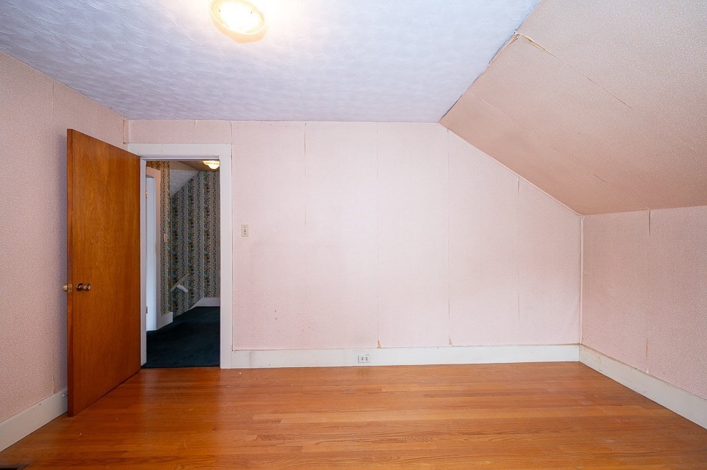 22 Comins Rd Property Photo 14