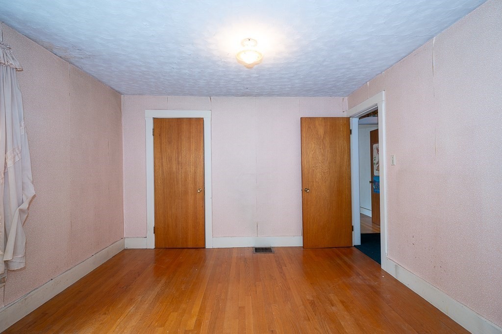 22 Comins Rd Property Photo 16