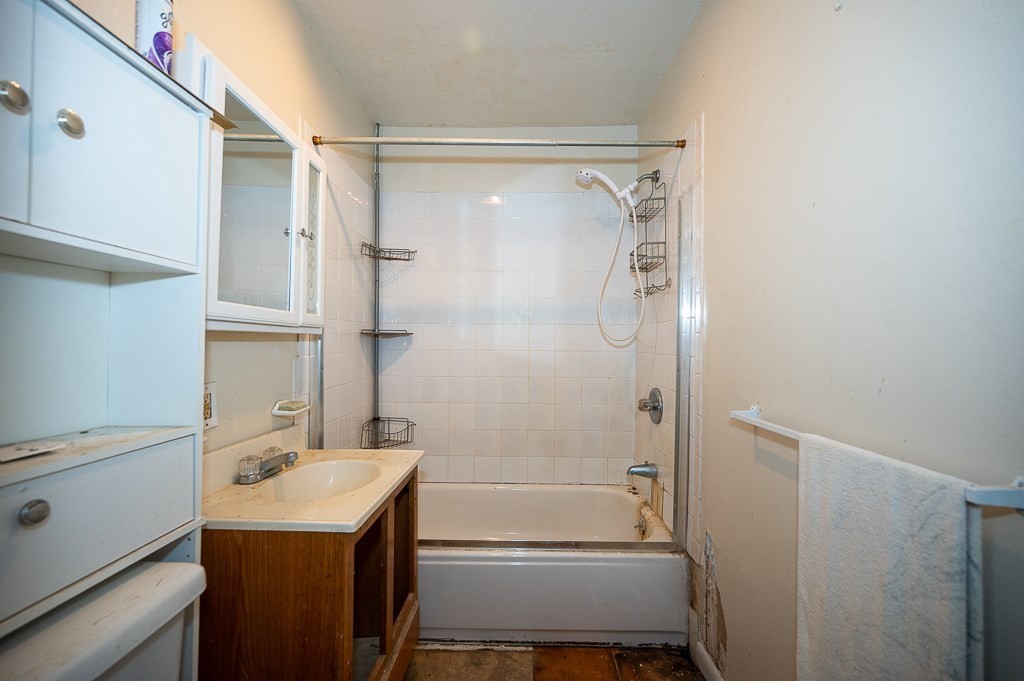 22 Comins Rd Property Photo 19