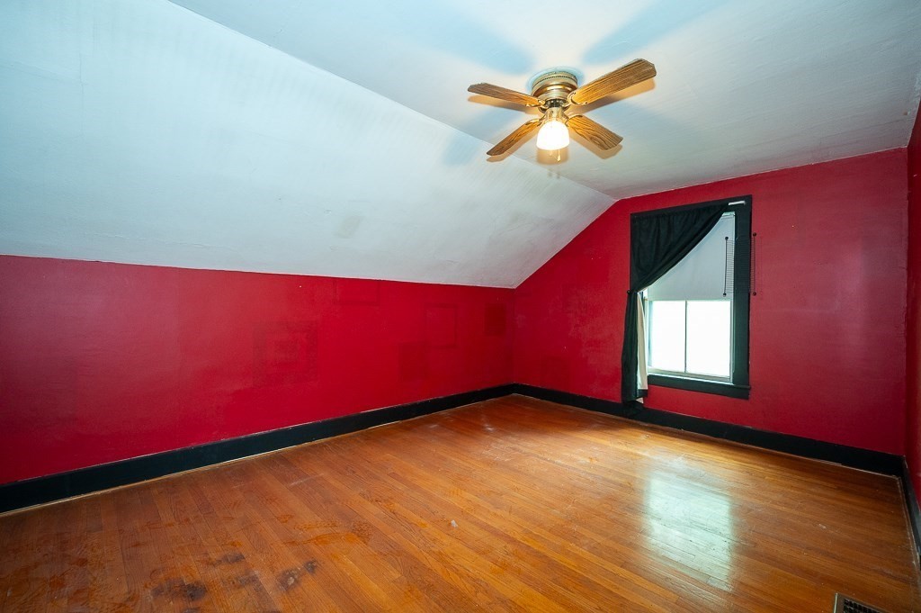 22 Comins Rd Property Photo 26