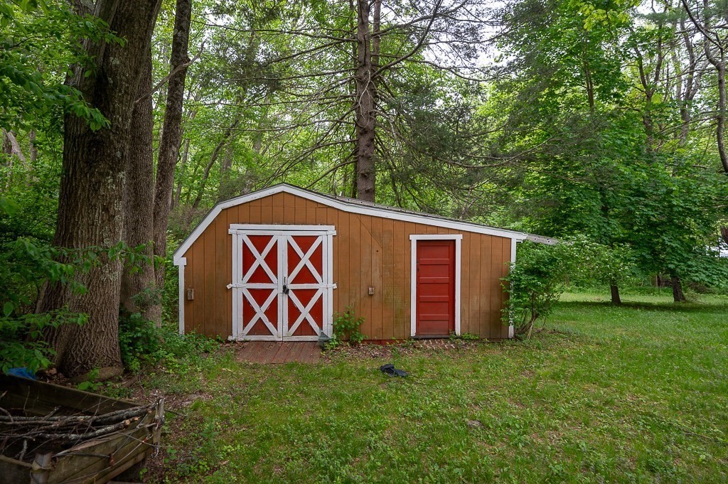 22 Comins Rd Property Photo 36