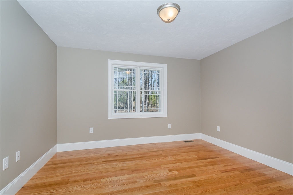 19 Fourth Avenue Property Photo 22