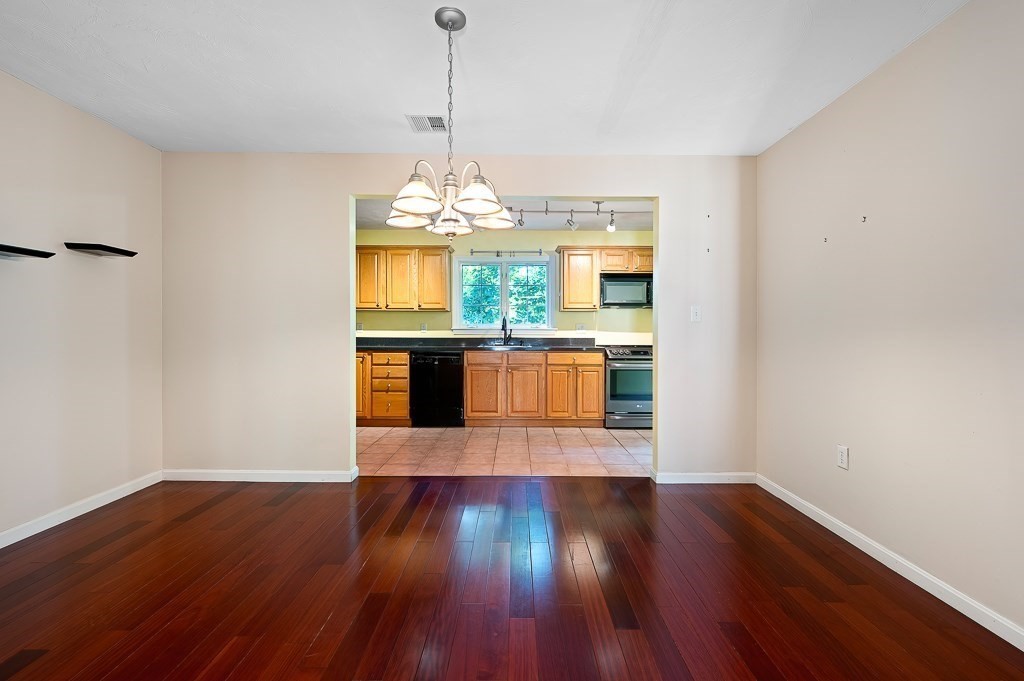 14 Mount Vernon St # A Property Photo 5