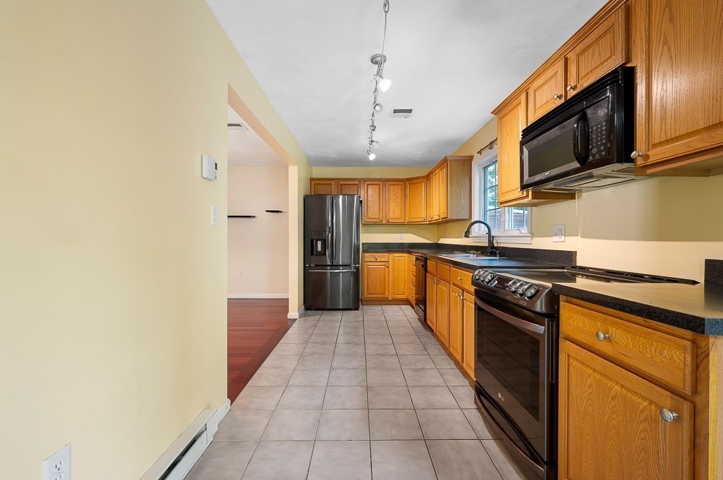 14 Mount Vernon St # A Property Photo 9
