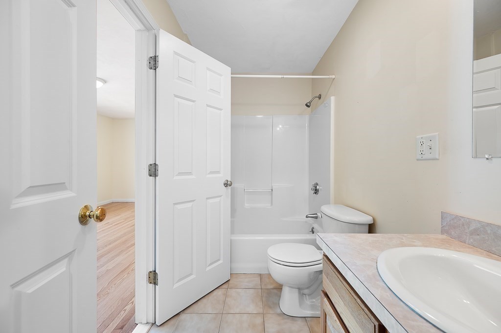 14 Mount Vernon St # A Property Photo 21