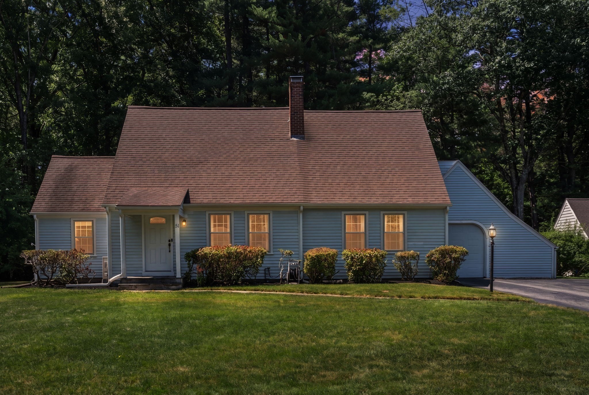 51 Laurelwood Rd Property Photo 1